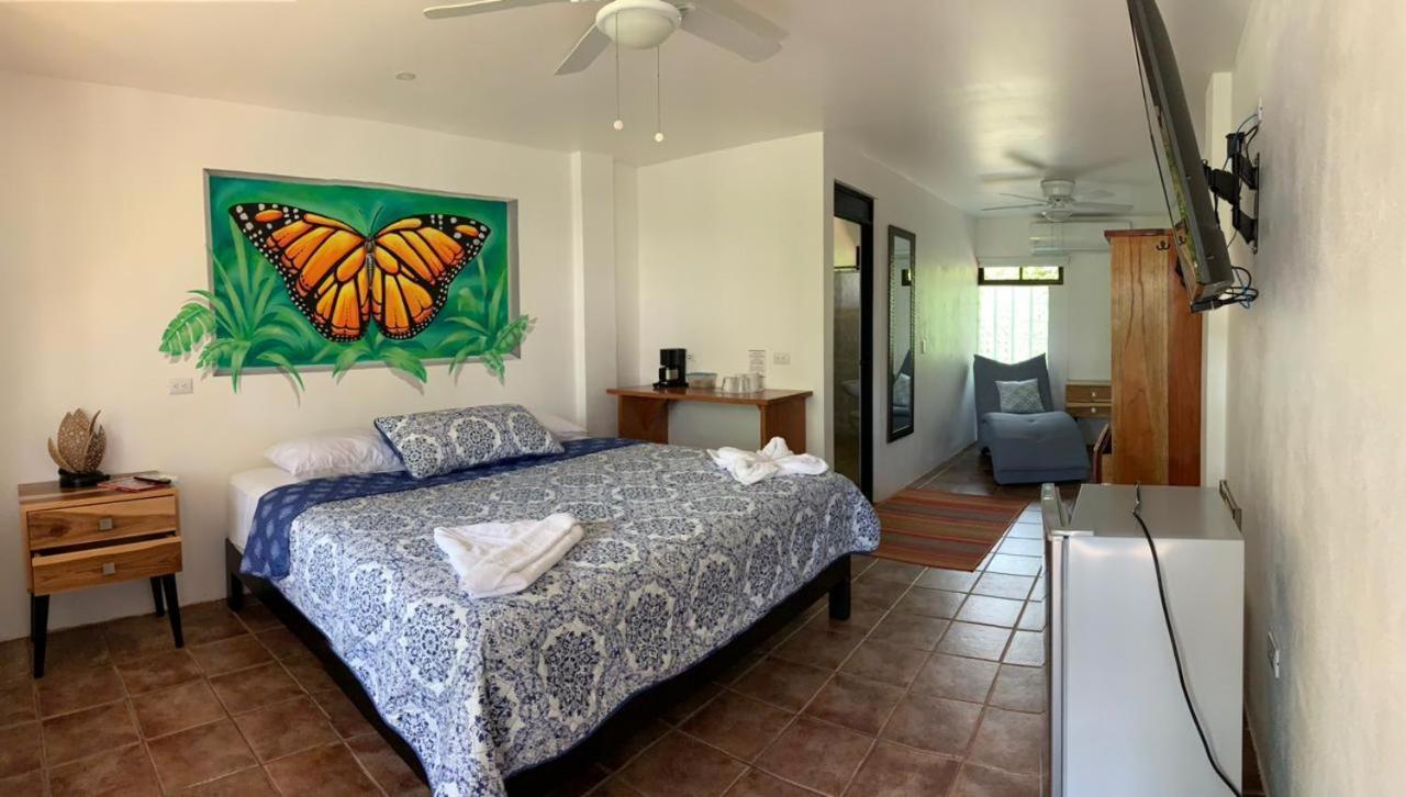 Hotel La Sirena Playa Jacó Esterno foto