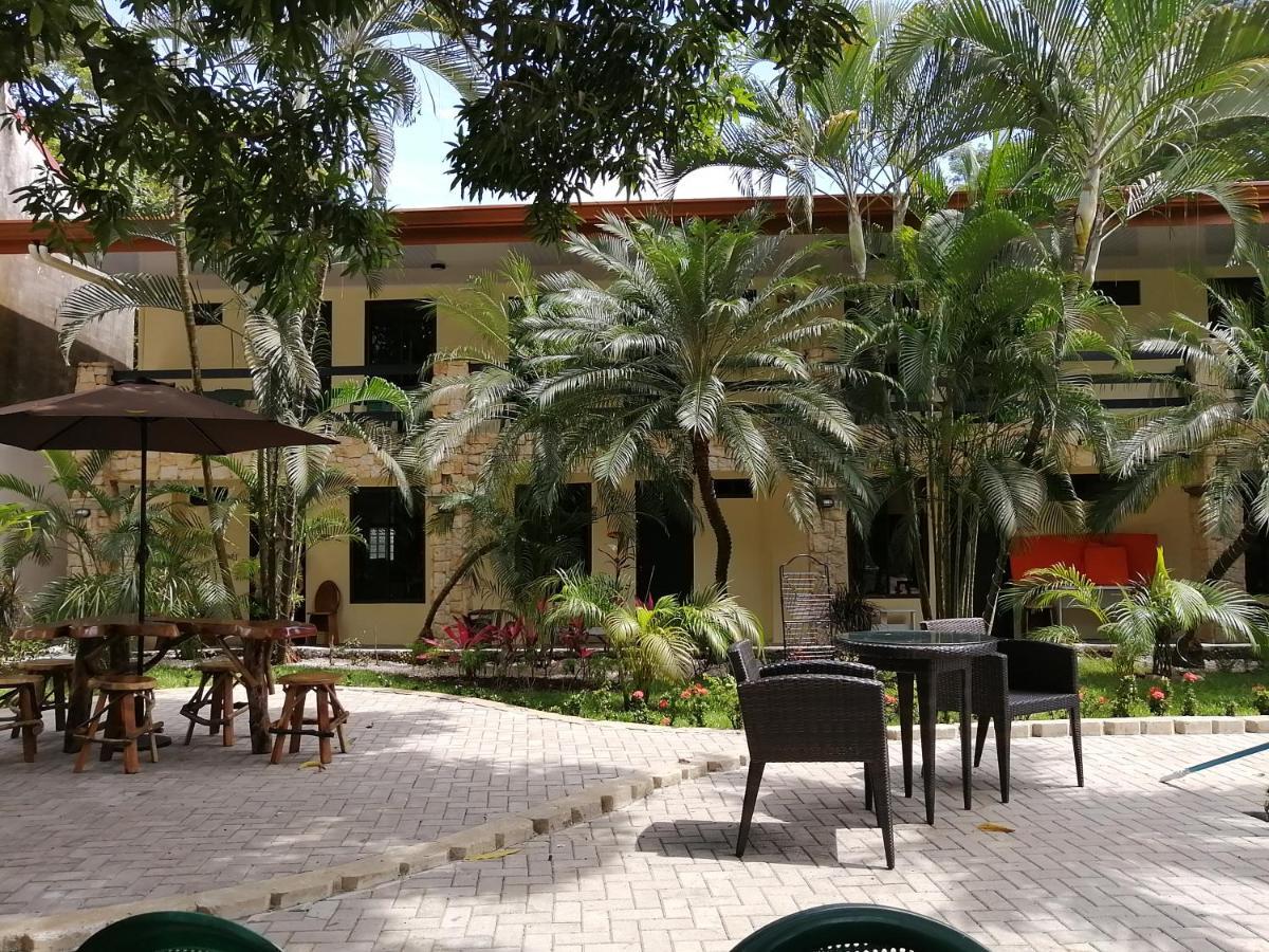 Hotel La Sirena Playa Jacó Esterno foto