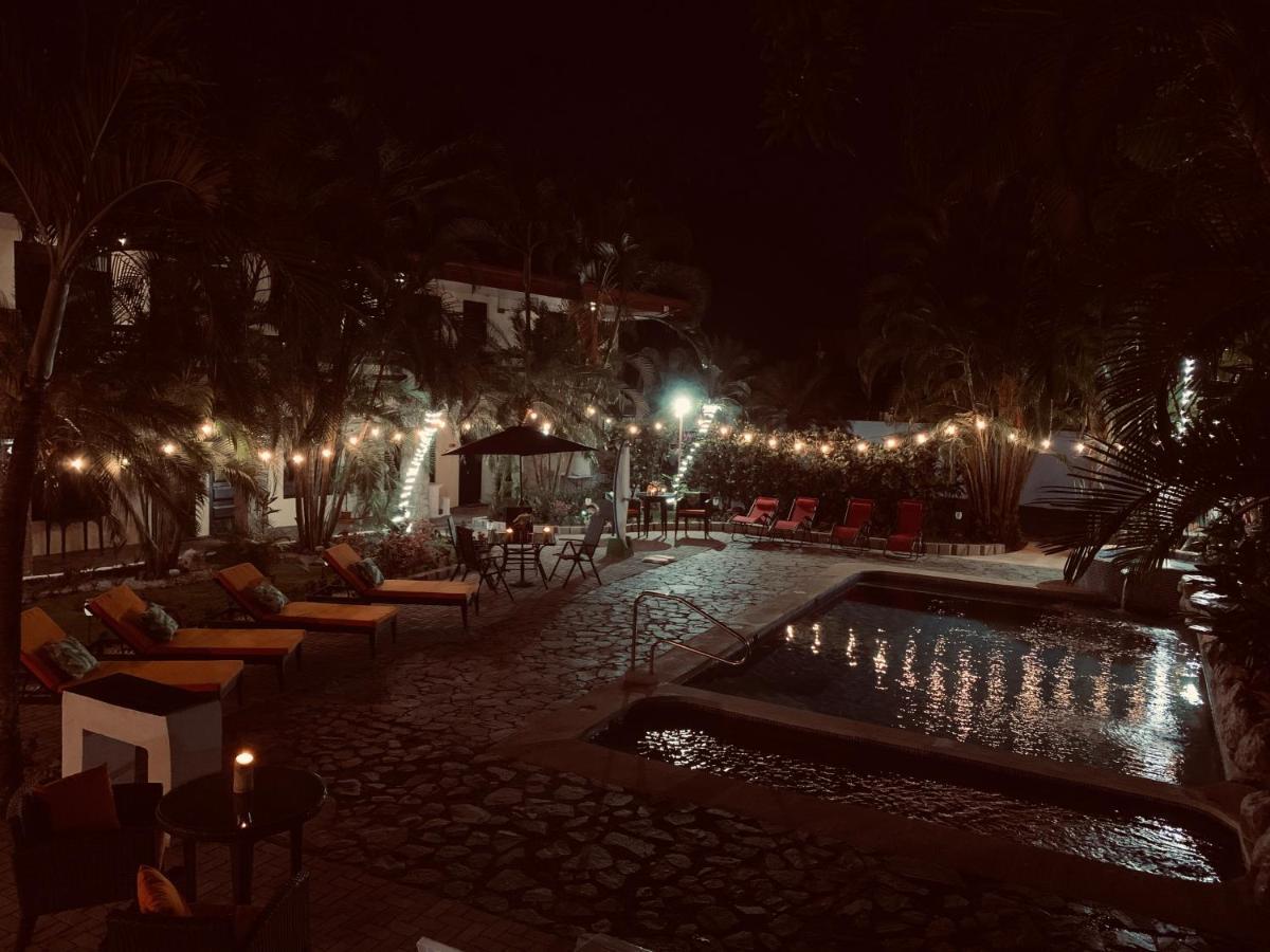 Hotel La Sirena Playa Jacó Esterno foto